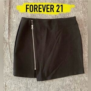 Forever 21 Black Asymmetrical Zipper Skirt!